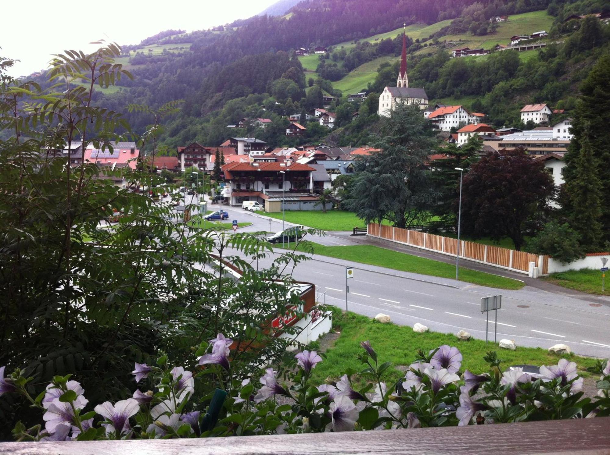 Pension Garni Gerhard เอิทซ์ ภายนอก รูปภาพ
