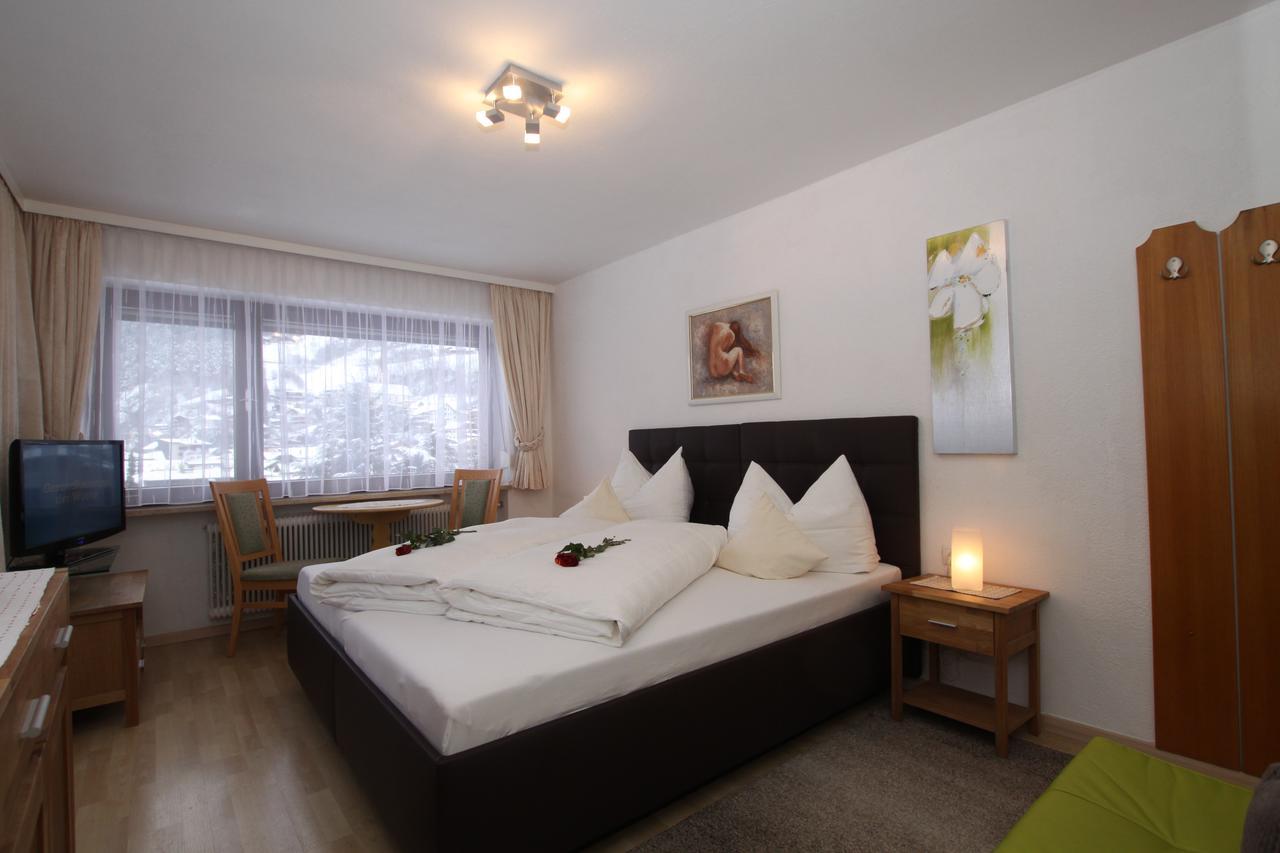 Pension Garni Gerhard เอิทซ์ ภายนอก รูปภาพ